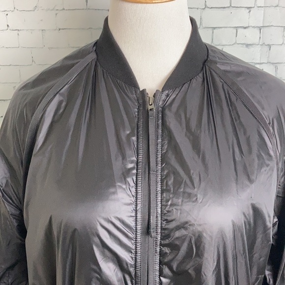 Athleta Jacket Summit Insulated Parka, Black Medium Athleisure Layering Workout - Picture 7 of 16